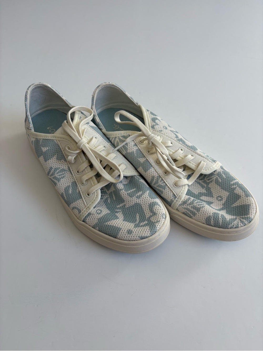 Olukai Pehuea Li Off White Swell Blue Sneakers Size 8.5